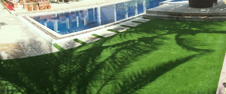 Artificial Grass For Swimming Pools