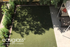 installing artificial grass step 20